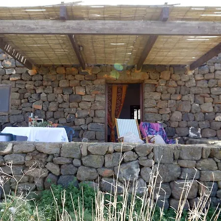 I Dammusi Sapori Di Pantelleria Ferienhaus *
